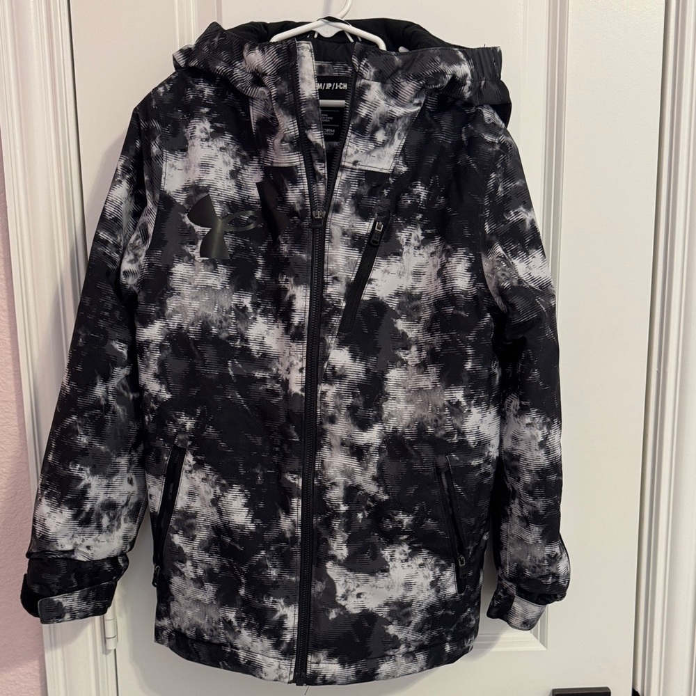 Under Armour Kids' Black and White Puffer Jacket